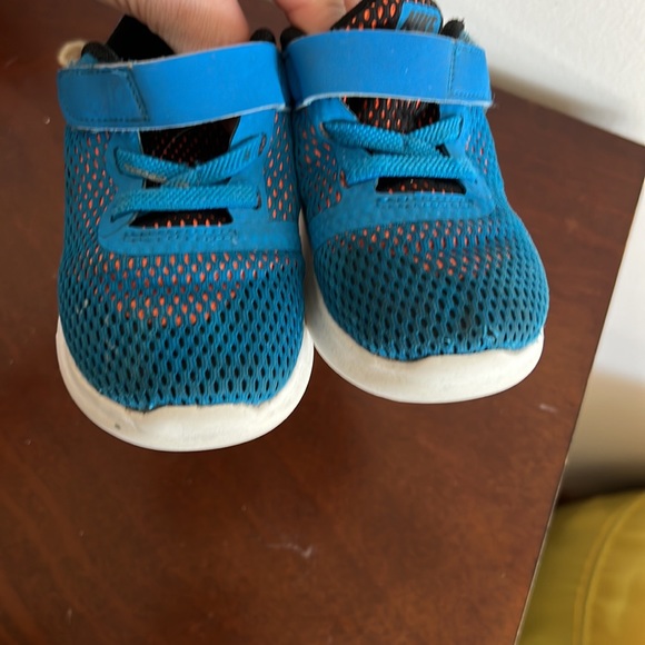 Sold Nike toddler size  7C - Picture 7 of 10